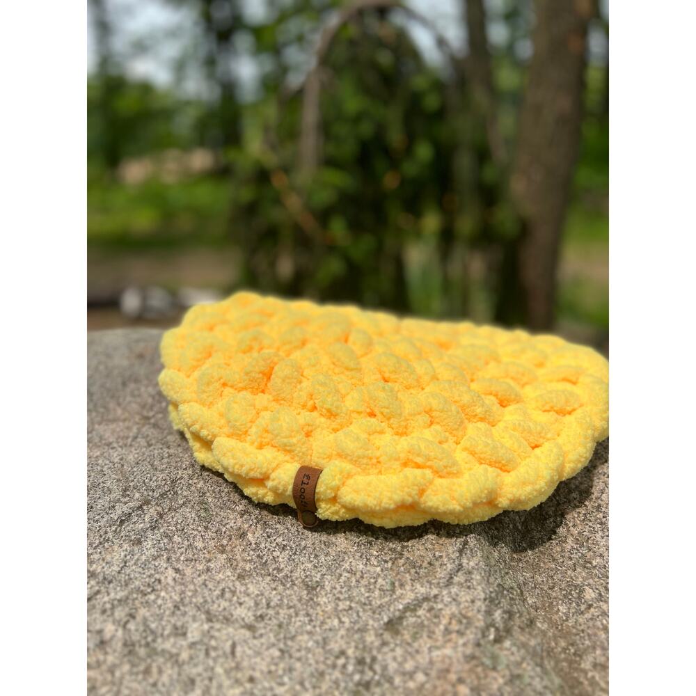 Handcrafted Cat Bed Pet Bed Small Dog Bed Biscuit Dough